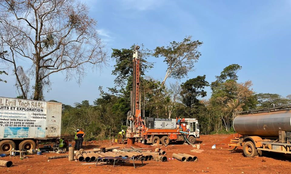 Figure 6- Borehole drilling.png