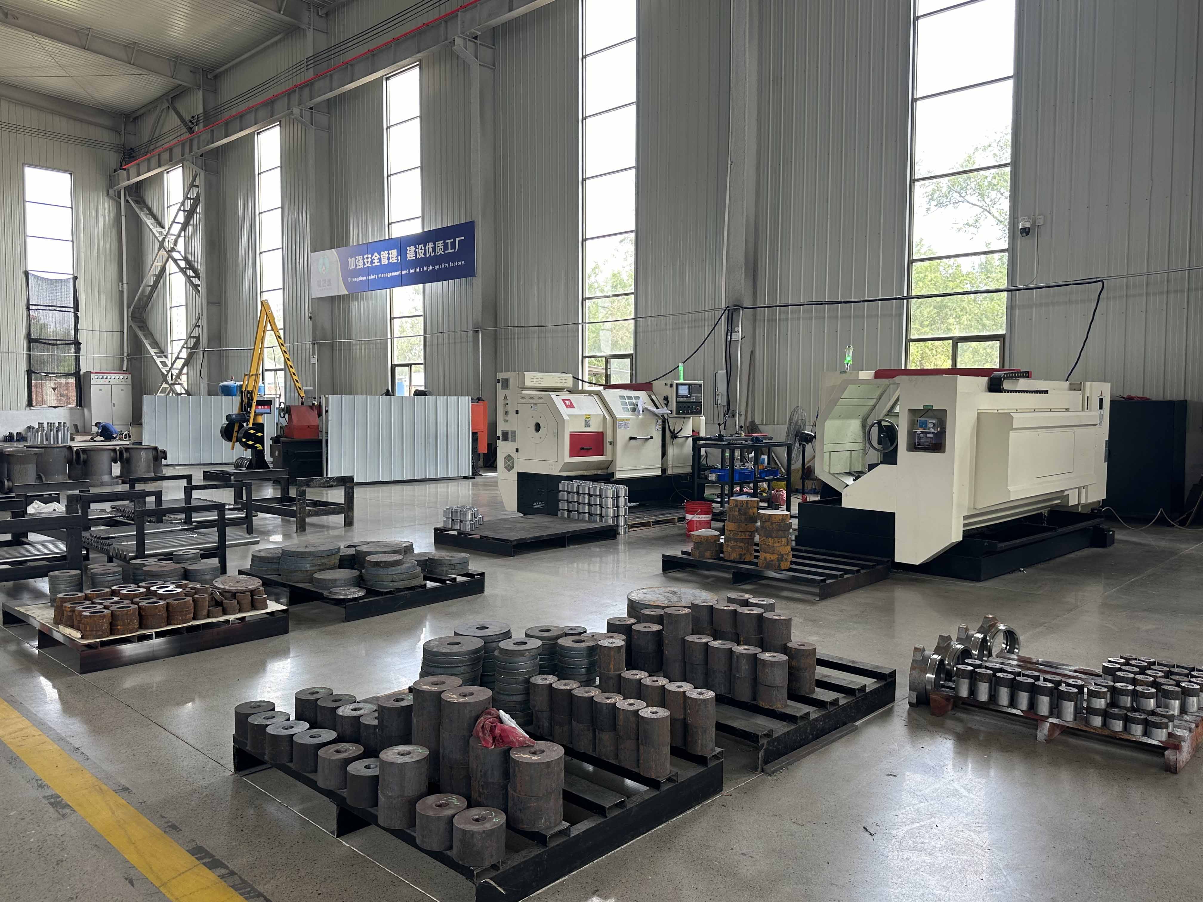 hot-ceramic-plunger-pump-manufacturing-workshop.jpg