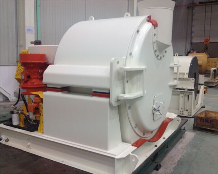 screen bowl decanter centrifuge is a horizontal, autocycle, filtering